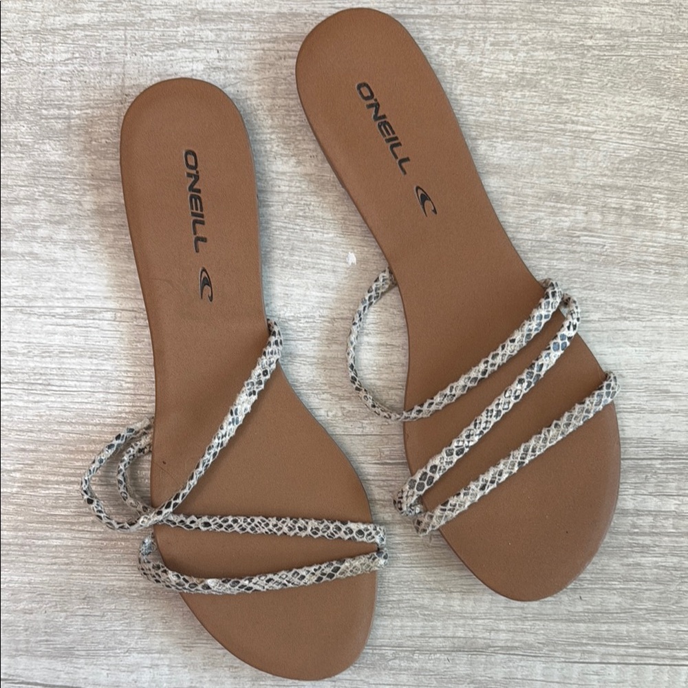 💥 O’Neill Flat Snake Print Strappy Open Toe Summer Slide On Sandals 8.5